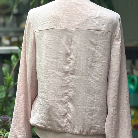 Jules & Leopold Satin Fabric Blush Zip Jacket - Picture 4 of 8